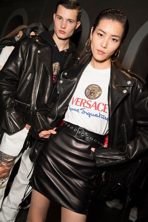 anno prima sfilata versace